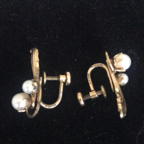 Vintage Amco 14KGF Screw Back Pearl Earrings - Picture 5 of 9